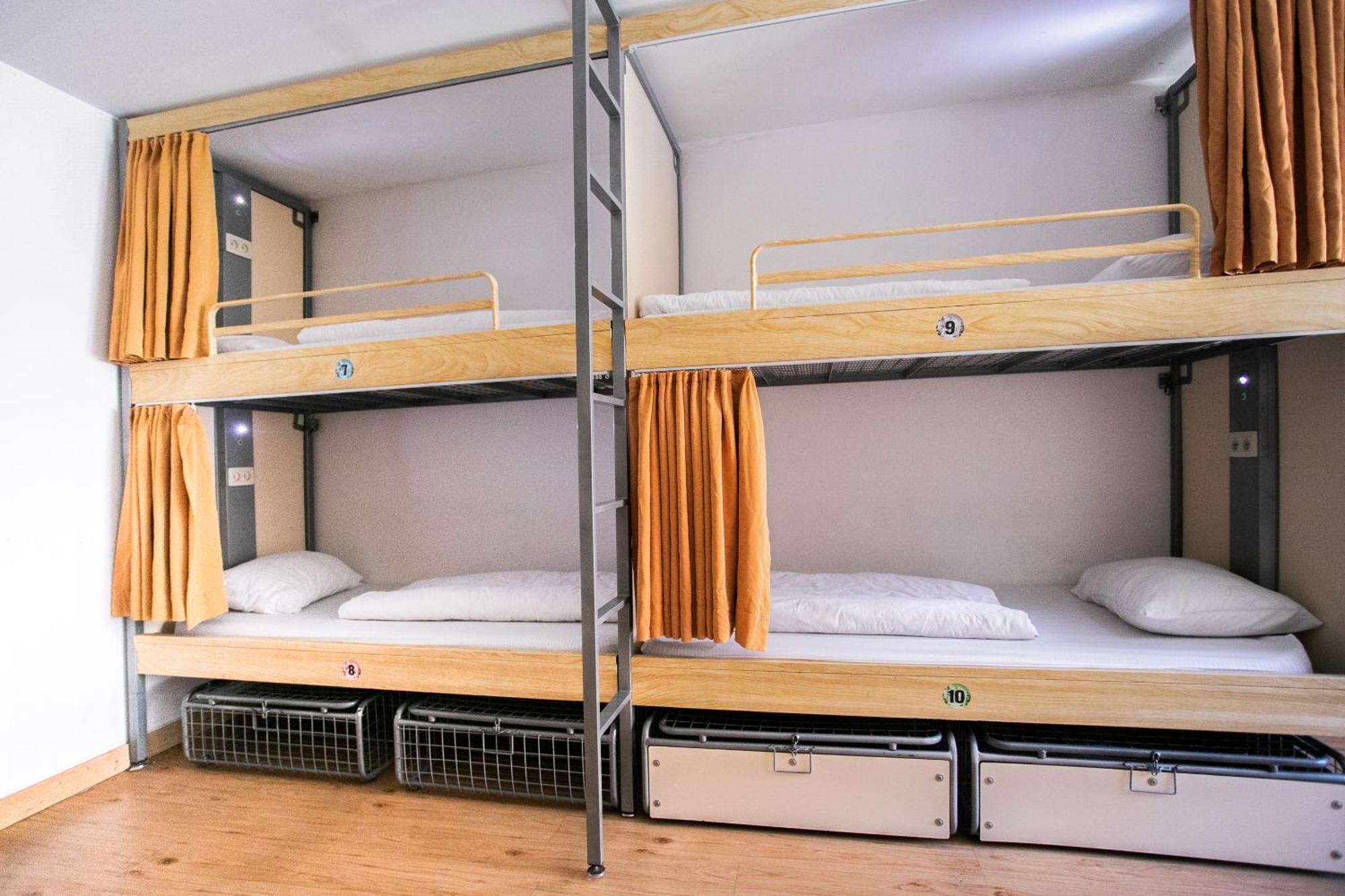 St Christopher'S Inn Hostel At The Bauhaus Brygge Rum bild