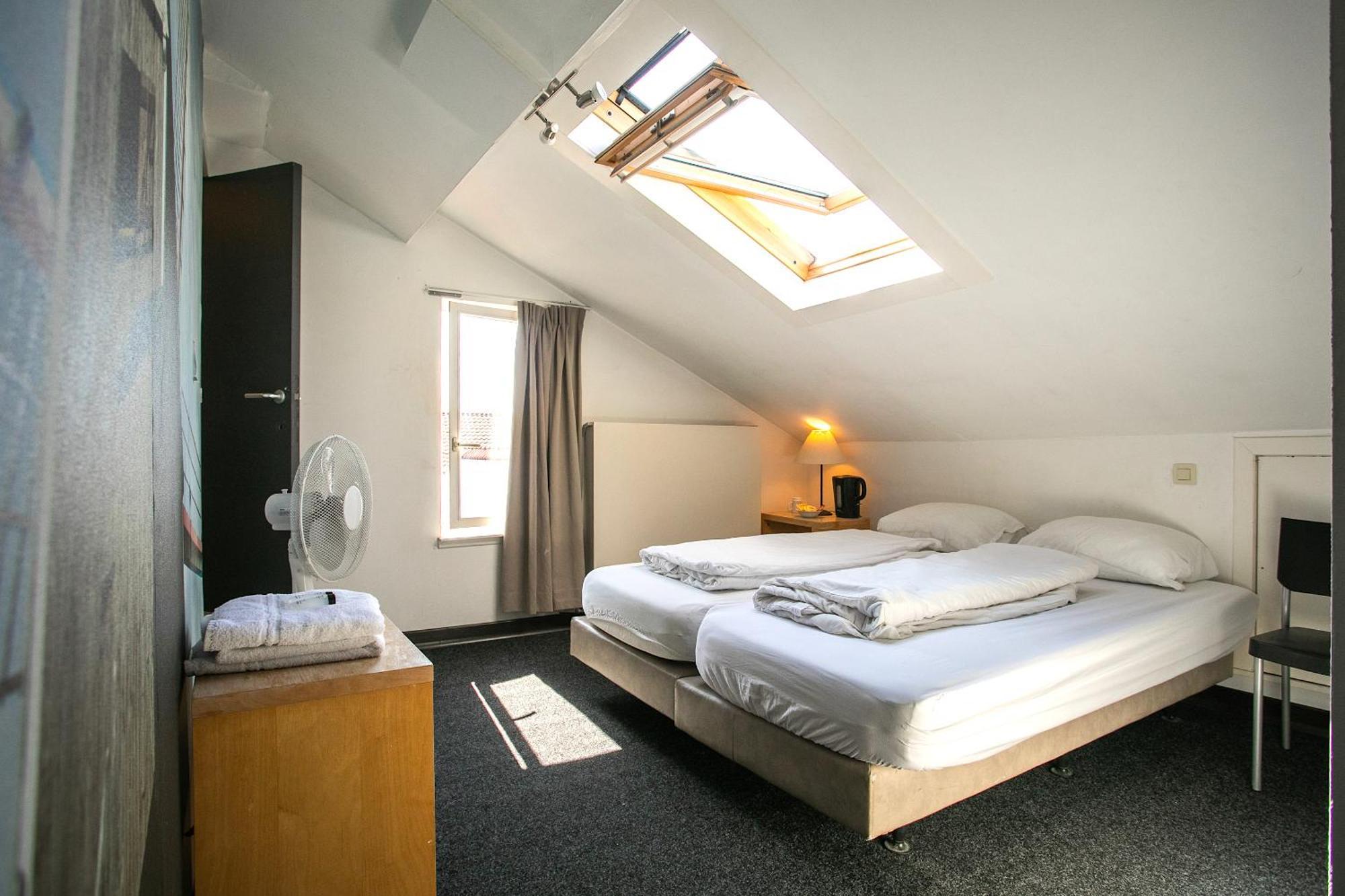 St Christopher'S Inn Hostel At The Bauhaus Brygge Rum bild
